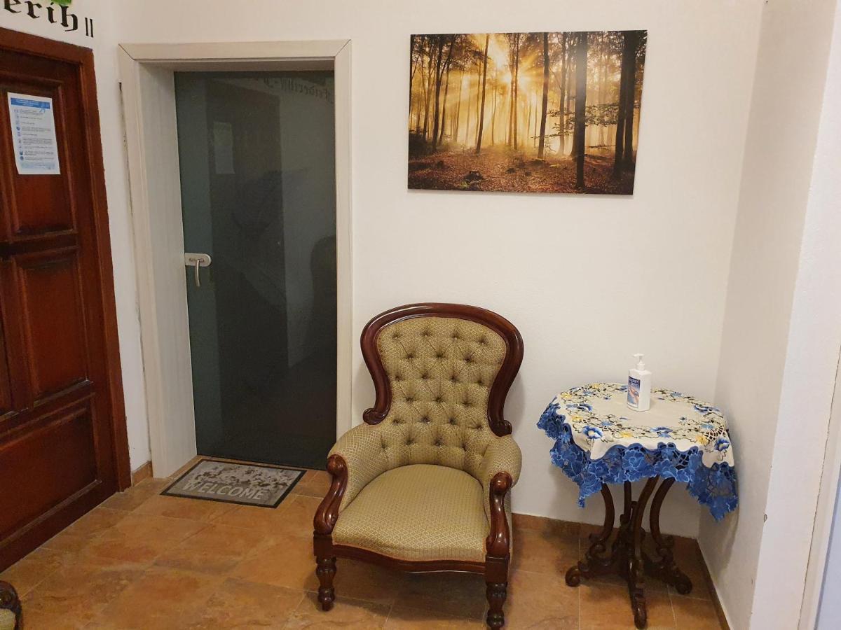 Apartments Fazarinc S Parkiriscem Цельє Екстер'єр фото