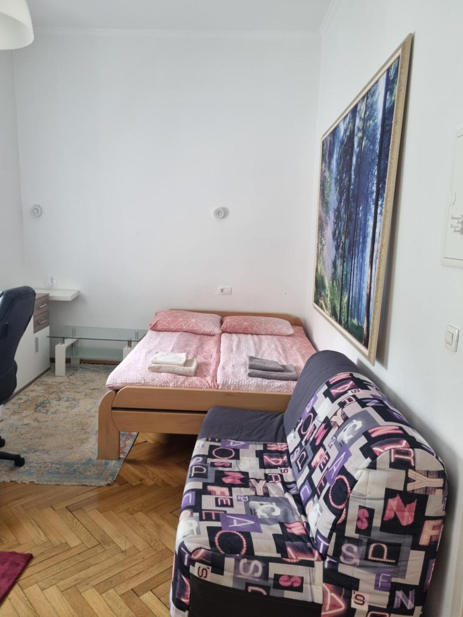 Apartments Fazarinc S Parkiriscem Цельє Екстер'єр фото